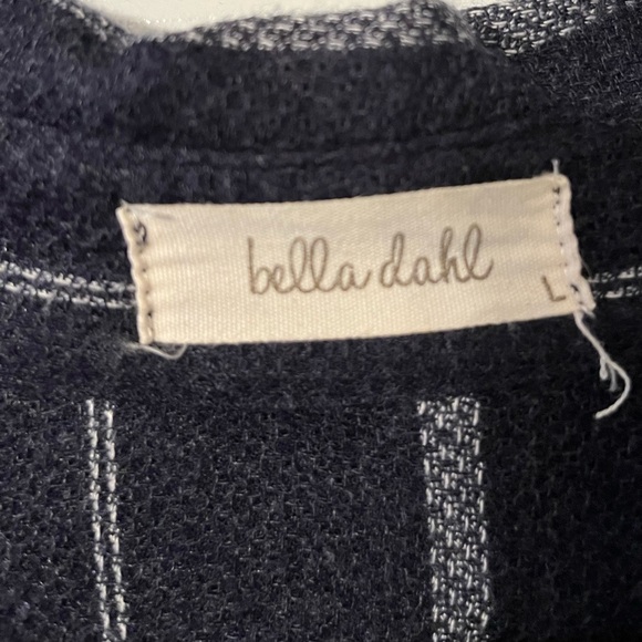 Bella Dahl Button Up Shirt - Picture 5 of 6